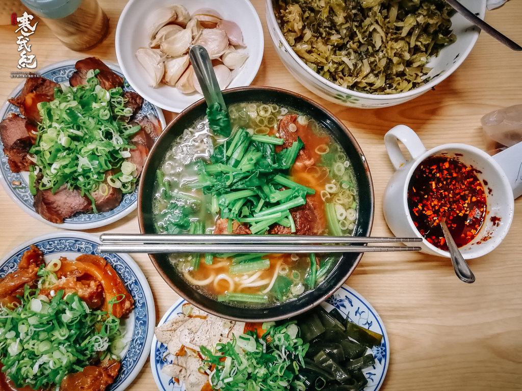 Also queue up to eat!  How many restaurants have you eaten in Taipei Champion?  -5