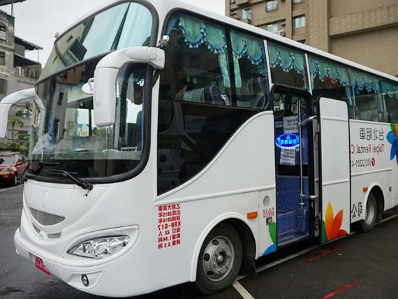 24-seats minibus