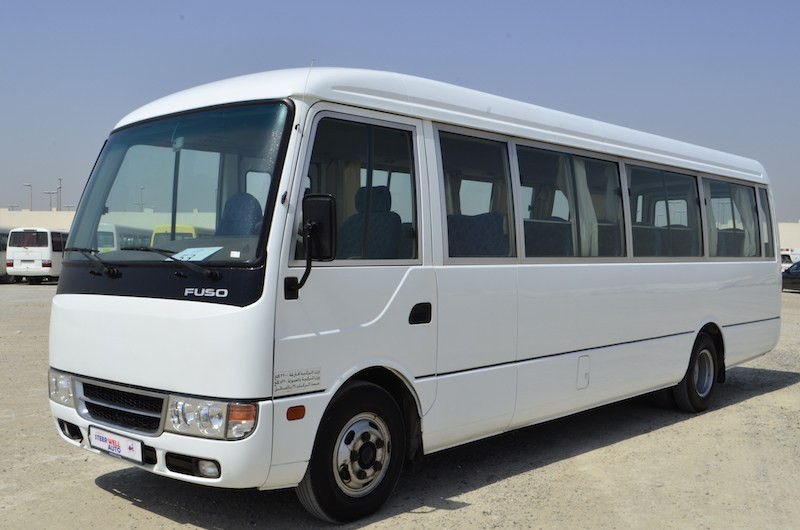 Passenger: 15 people 
Lugguge: 10 of 24"-28"
►Suitable for group tour